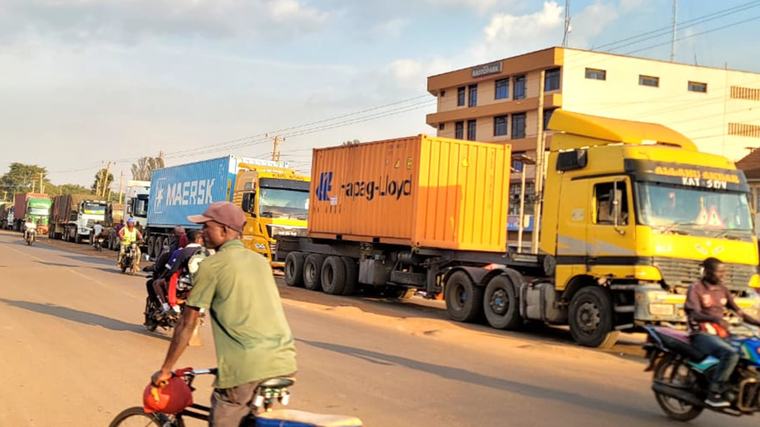 Trucks stuck at Busia border as cargo scanner breaks down