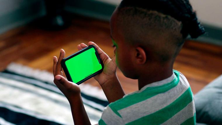 When the danger comes through a child’s phone: One in five children exposed to sexual content online